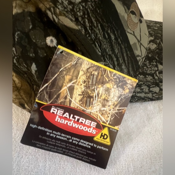 United Rentals (Realtree) - Picture 3 of 5